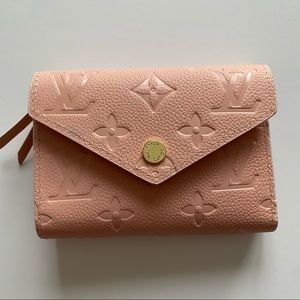 FAUX PINK LV WALLET